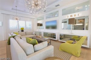 675 2nd Street, Naples, FL 34102 - MLS#226021155