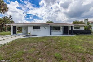 417 Roosevelt Avenue, Lehigh Acres, FL 33936 - MLS#226021191