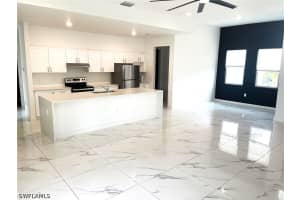 522 1st Lane, Cape Coral, FL 33993 - MLS#226021236