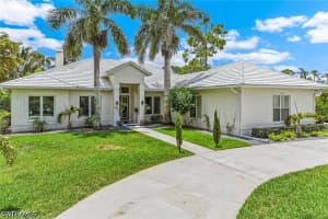 2205 NOBLE Court, Naples, FL 34110 - MLS#226021274
