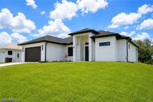 2710 58TH ST W, Lehigh Acres, FL 33971 - MLS#226021281