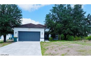 3465 Everglades Blvd N, Naples