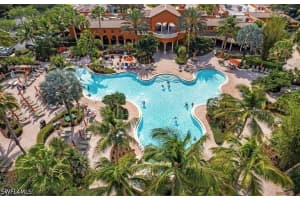 9102 Chula Vista St 11302, Naples