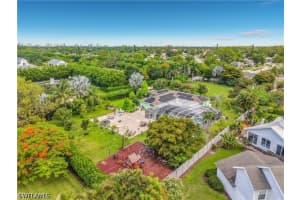 2280 Capri Court, Naples, FL 34105 - MLS#226021372