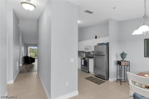 1100 Eastham Way, Naples, FL 34104 - MLS#226021470