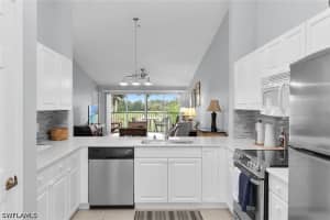 1100 Eastham Way, Naples, FL 34104 - MLS#226021470