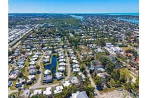 23 Knights Bridge Road, Naples, FL 34112 - MLS#226021495