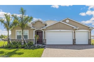 31 8TH Terrace, Cape Coral, FL 33909 - MLS#226021553