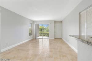 185 Santa Clara Drive, Naples, FL 34104 - MLS#226021592
