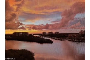 420 Cove Tower Drive, Naples, FL 34110 - MLS#226021671