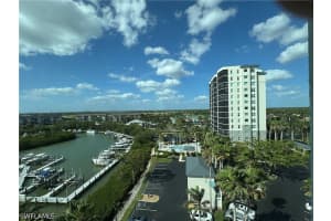 420 Cove Tower Drive, Naples, FL 34110 - MLS#226021671
