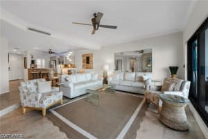 504 La Peninsula Boulevard, Naples, FL 34113 - MLS#226021681