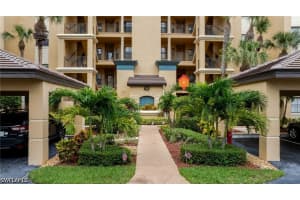 200 Vintage Circle, Naples, FL 34119 - MLS#226021686