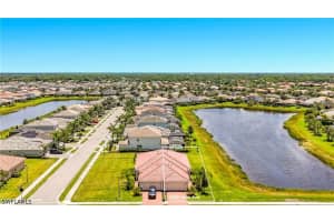 2558 Vine Avenue, Naples, FL 34120 - MLS#226021688