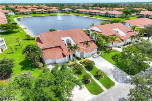 2650 Creek Ln 202, Naples