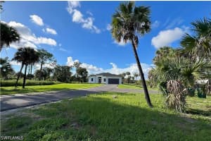 3335 16th Ave Se, Naples