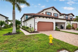 12020 Hawthorn Lake Drive, Fort Myers, FL 33913 - MLS#226021705