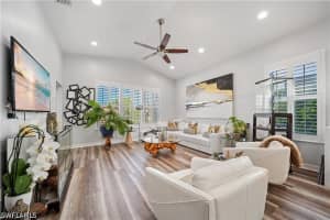 1638 Triangle Palm Terrace, Naples, FL 34119 - MLS#226021768