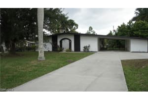 544 Bayside Drive, Fort Myers, FL 33919 - MLS#226021775