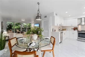 995 9th Avenue, Naples, FL 34102 - MLS#226021808