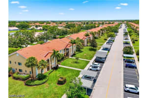 7774 Jewel Ln 102, Naples