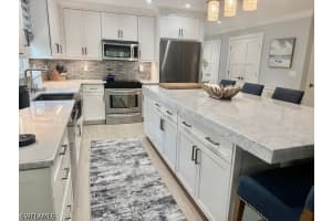 225 5th Avenue, Naples, FL 34102 - MLS#226021821