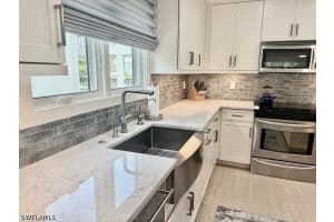 225 5th Avenue, Naples, FL 34102 - MLS#226021821