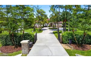 430 29th Street, Naples, FL 34120 - MLS#226021869