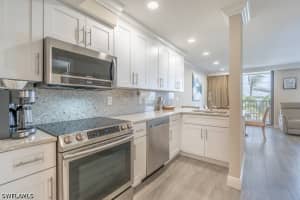 10 Tampa Place, Marco Island, FL 34145 - MLS#226021907