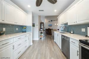 624 Windsor Square, Naples, FL 34104 - MLS#226021924