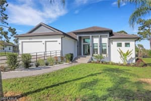 653 23rd St Sw, Naples