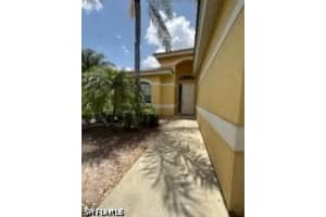 11170 Lakeland Cir, Fort Myers