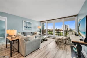 4001 Gulf Shore Boulevard, Naples, FL 34103 - MLS#226022066