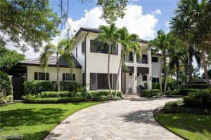 3170 Crayton Road, Naples, FL 34103 - MLS#226022070