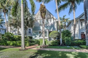 32 6th St S, Naples 32 6th St S, Naples