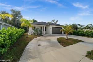 1916 Jefferson Avenue, Fort Myers, FL 33901 - MLS#226022176