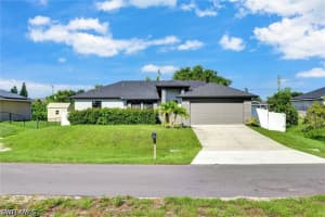 1317 4th Place, Cape Coral, FL 33909 - MLS#226022207