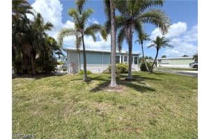 4701 Mayflower Way, Estero, FL 33928 - MLS#226022276