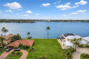 1535 Dolphin Lane, Naples, FL 34102 - MLS#226022404