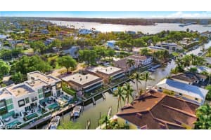 1521 Chesapeake Ave B2, Naples 1521 Chesapeake Ave B2, Naples