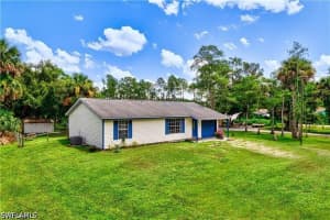 551 Golden Gate Blvd W, Naples