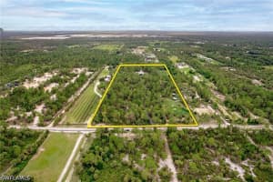 1301 Ivy Way, Naples, FL 34117 - MLS#226022523