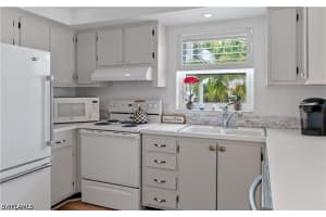 5 High Point Circle, Naples, FL 34103 - MLS#226022539