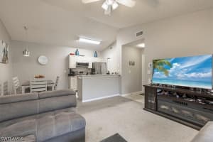 2202 Arbour Walk Circle, Naples, FL 34109 - MLS#226022573