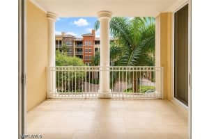 410 Bayfront Place, Naples, FL 34102 - MLS#226022580