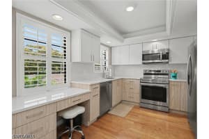 722 10th Avenue, Naples, FL 34102 - MLS#226022827