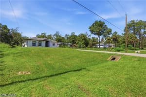4236 16th Avenue, Naples, FL 34117 - MLS#226022865