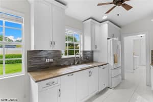 3210 Barbados Lane, Naples, FL 34119 - MLS#226022916
