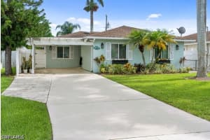 744 94th Avenue, Naples, FL 34108 - MLS#226022981
