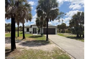 2772 38th Avenue, Naples, FL 34117 - MLS#226023021